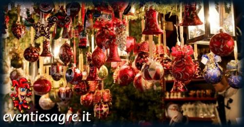 Mercatini Di Natale In Piazza Di Spagna A Roma - Roma