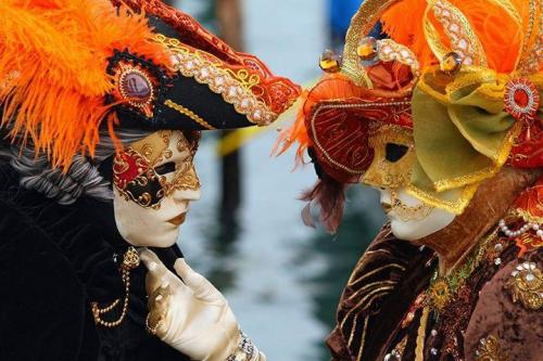 Carnevale Di Venezia E Visita Di Ferrara - Bari