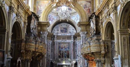Chiesa E Chiostro Di San Gregorio Armeno - Napoli