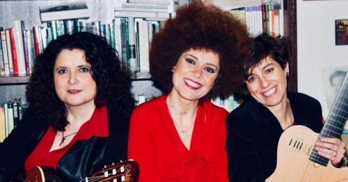 Napoli E' Donna Con Il Trio Esperidi A Napoli - Napoli