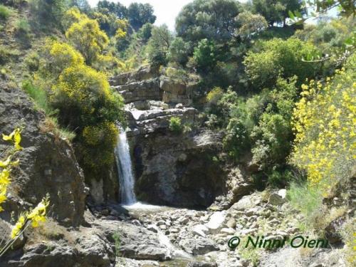 La Cascata Nicoletta E La Grotta Di San Teodoro - Santo Stefano Di Camastra