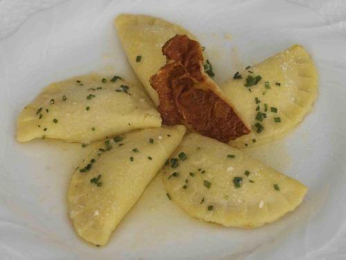 A Tavola Con La Fata Delle Dolomiti - Moena