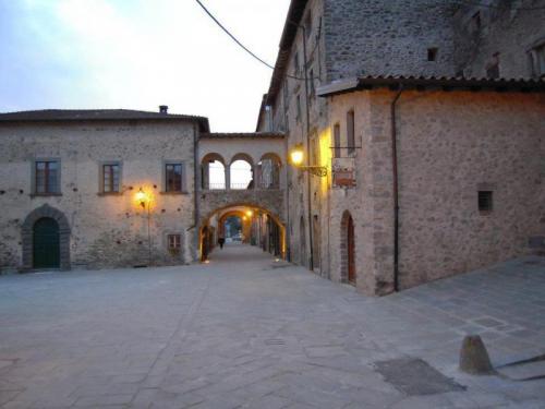 Mercatino Dell'antiquariato - Villafranca In Lunigiana