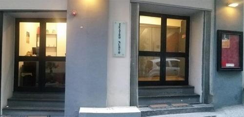 Teatro Nuovo Di Napoli - Napoli