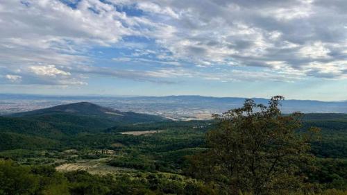Escursione A Montesenario, Tra Pascoli E Grotte Eremitiche - Vaglia