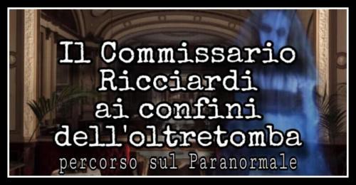 Passeggiando Con Il Commissario Ricciardi - Napoli