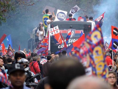 Il Rosso E Il Blu - Cagliari