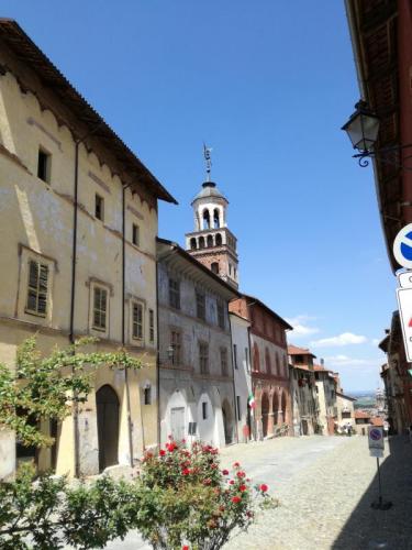 Saluzzo: Una Storia Lunga 400 Anni - Saluzzo