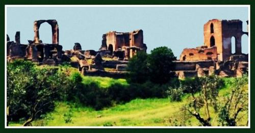 La Villa Dei Fratelli Quintili - Roma