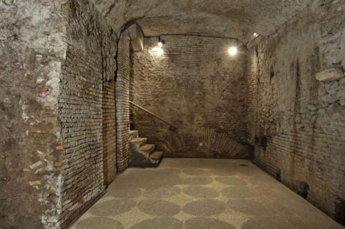 Insula Sotto Palazzo Specchi E San Paolo Alla Regola - Roma