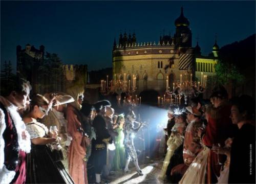 Ballo In Maschera Alla Rocchetta Mattei - Grizzana Morandi