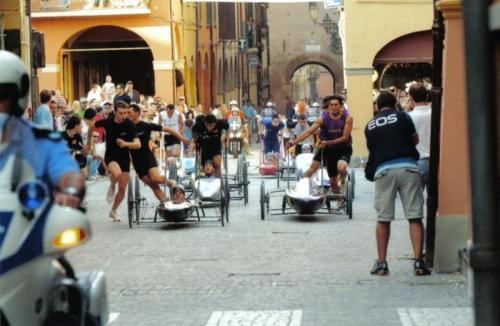 La Carrera Autopodistica A Castel San Pietro Terme - Castel San Pietro Terme