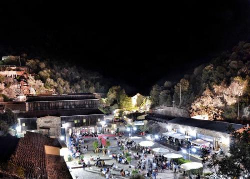 Rosso In Miniera A Narcao - Narcao