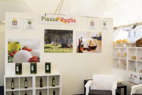 Piazza Puglia A Trieste - Trieste