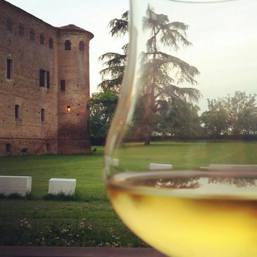 A Tavola In Castello In Emilia - Viaggi Golosi - 