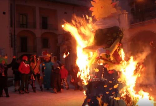 Il Carnevale A Villetta Barrea - Villetta Barrea