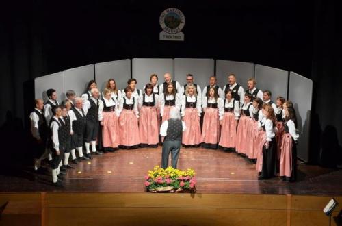 Il Coro Martinella Di Serrada A Folgaria - Folgaria