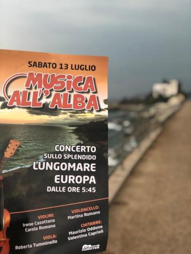 Musica All'alba A Varazze - Varazze