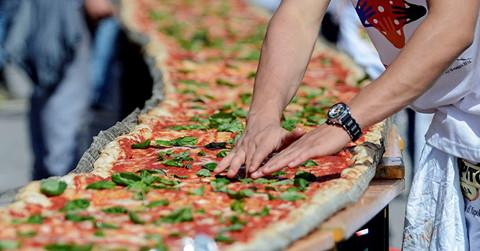 Pizza Da Primato A Fico Eatalyworld  - Bologna