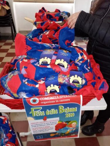 La Befana In Carcere A Lecce - Lecce