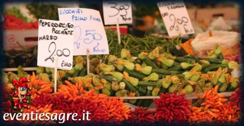 Mercato Settimanale Di Corteno Golgi - Corteno Golgi