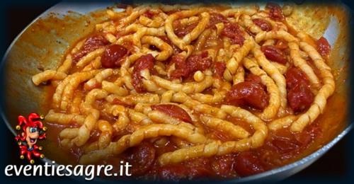 Fusilli Al Ferretto Con Cacioricotta E Peperoni Cruschi - 