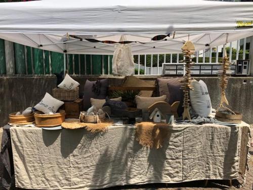 Il Mercatino I Belee Fa A Man  - Como