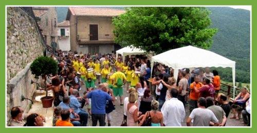 Passeggiata Gastronomica A Pereto - Pereto