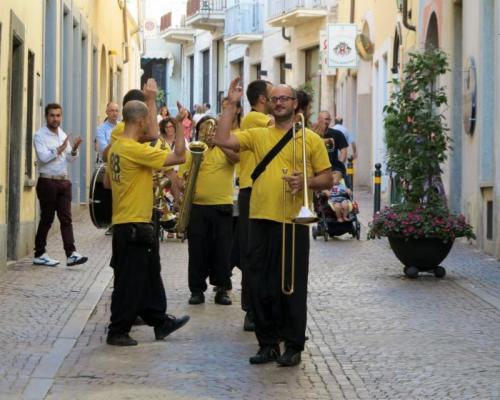 Di Strada In Strada - Bra