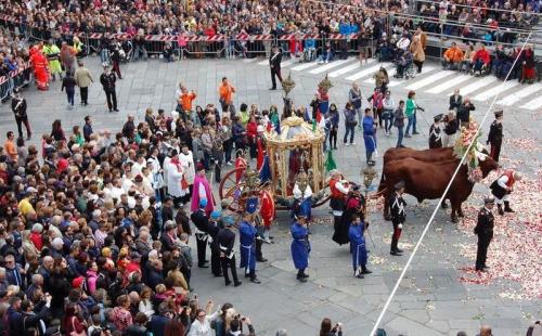 La Festa Di San Efisio - Cagliari