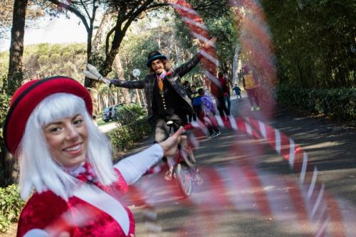 Babbo Natale  E Il Mini Show Dei Dinosauri