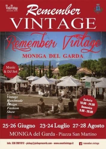 Mercatino Remember Vintage A Moniga Del Garda - Moniga Del Garda