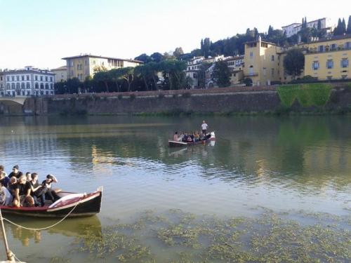 Escursione Sull'arno Con Le Storiche Imbarcazioni Dei Renaioli - Firenze