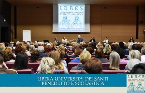 Lubes Libera Università Dei Santi Benedetto E Scolastica A Leno - Leno